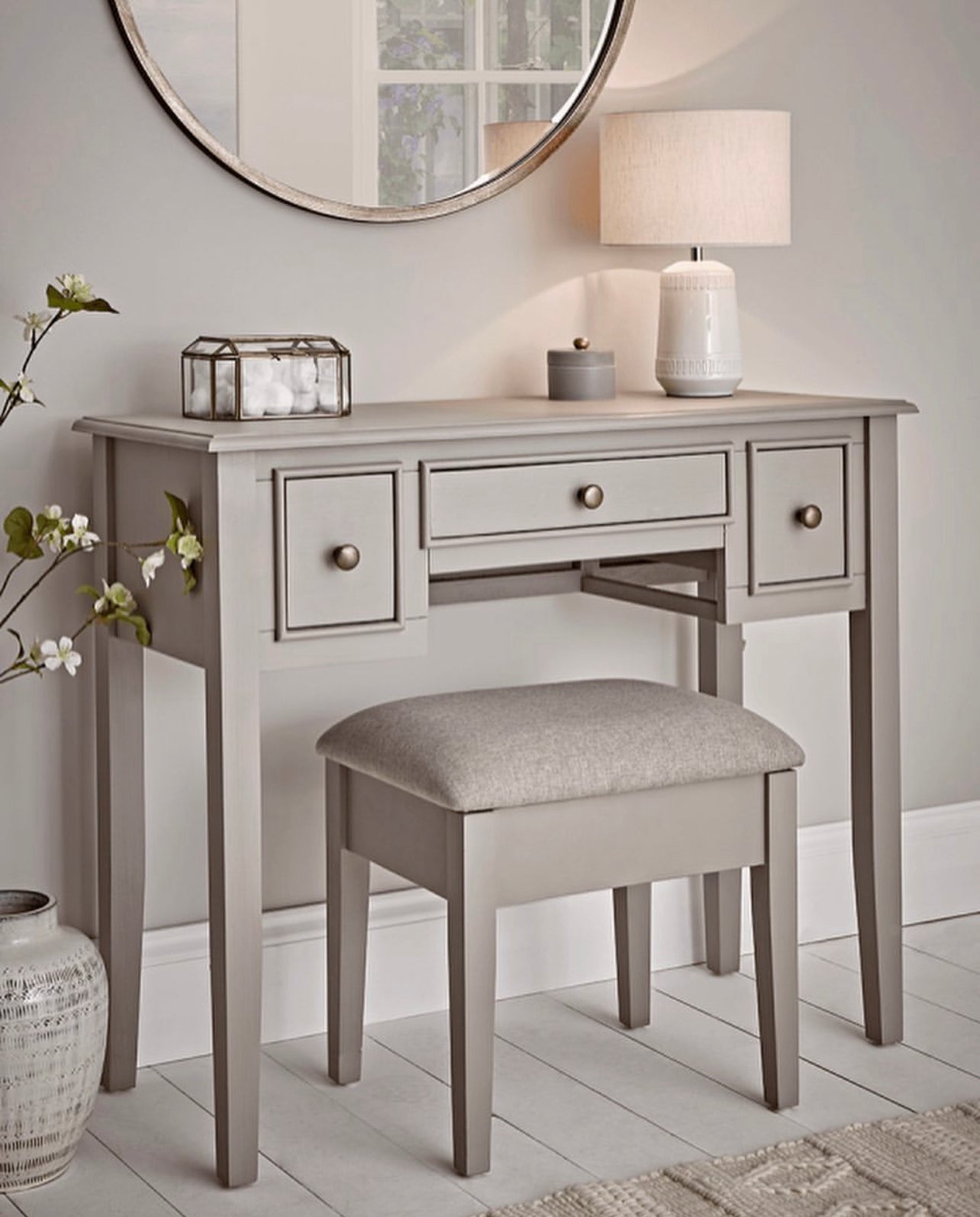 Elly Belle Vanity Dresser