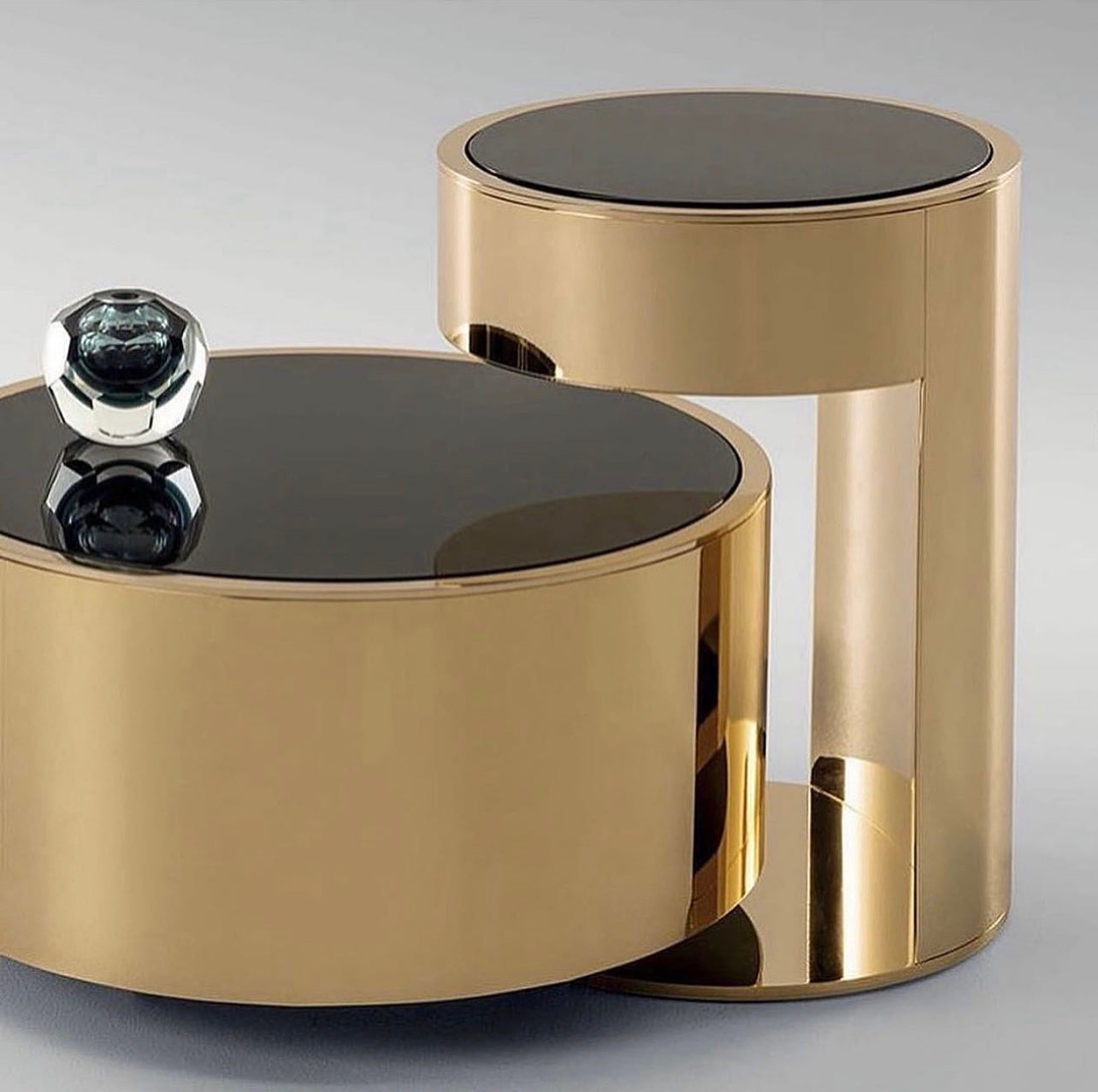 Luxor Table Set