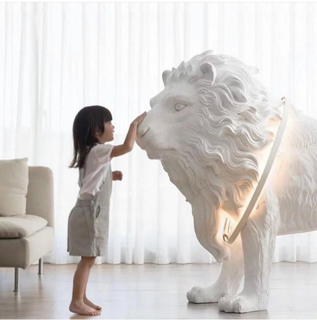 Narnia Floor Lamp