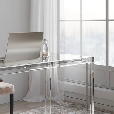 Cassandra Clear Desk