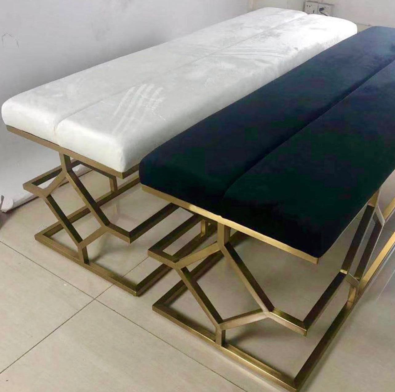 Laica Bench